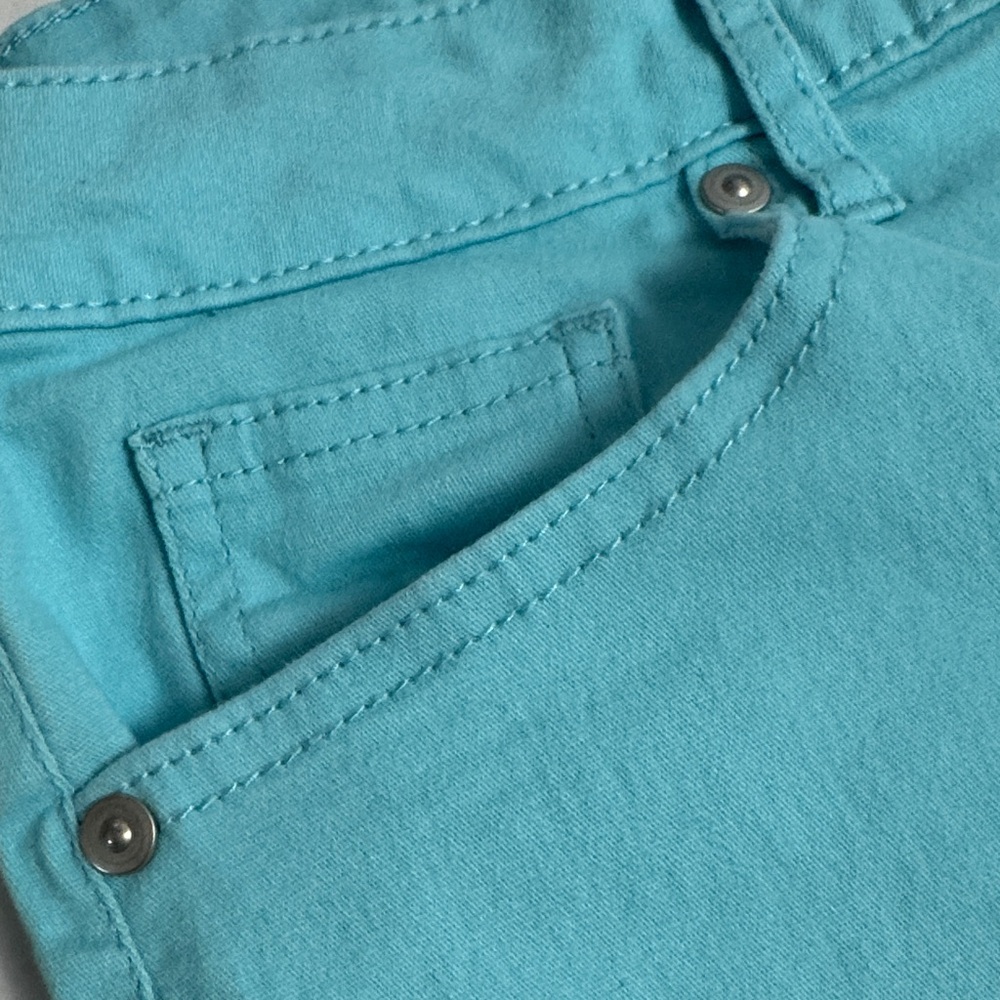 Crown & Ivy Women's Aqua Skinny Jeans - Picture 3 of 7